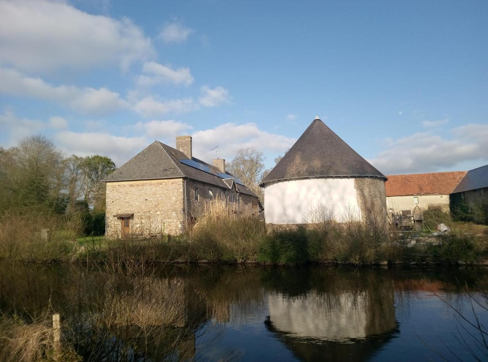 La Synchronicite - Chambres D'Hotes Saint-Sauveur-Villages Exteriér fotografie